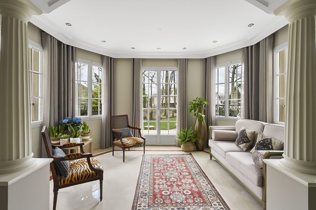 Photo d'une verrière dans une maison luxueuse à Bordeaux